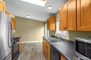 17420 97th Pl SW, Vashon, WA 98070 - Photo 19