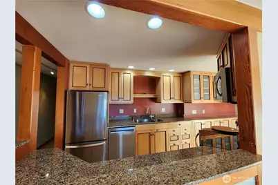 125 Madison Avenue N #125, Bainbridge Island, WA 98110 - Photo 7