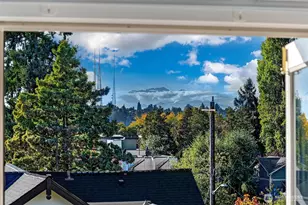 915 11th Ave E, Seattle, WA 98102 - Photo 21