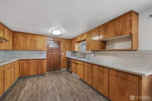702 E 51st St, Tacoma, WA 98404 - Photo 5