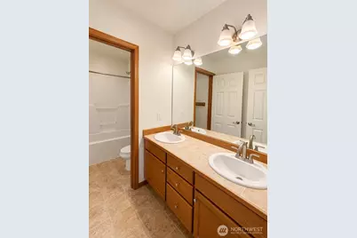 4223 144th Street SW, Lynnwood, WA 98087 - Photo 17