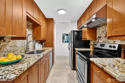 8609 25th Avenue SW #B, Seattle, WA 98106 - Photo 9