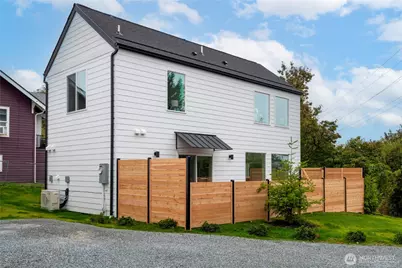 10029 14th Avenue S, Seattle, WA 98168 - Photo 3