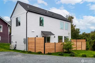 10029 14th Ave S, Seattle, WA 98168 - Photo 3
