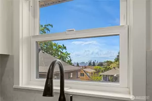 4206 Dayton Ave N, Seattle, WA 98103 - Photo 15