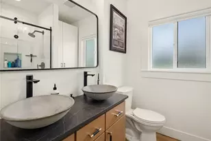 4206 Dayton Ave N, Seattle, WA 98103 - Photo 19