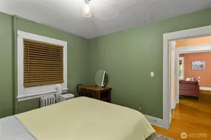 516 E Thomas St, Seattle, WA 98102 - Photo 13