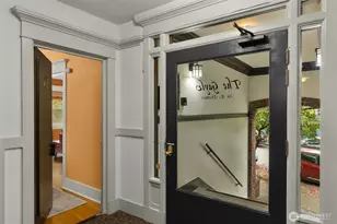 516 E Thomas St, Seattle, WA 98102 - Photo 5