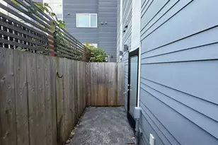6317 34th Ave, Seattle, WA 98126 - Photo 11