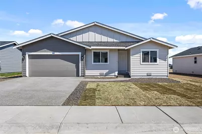 603 N Oak Street, Tieton, WA 98947 - Photo 1