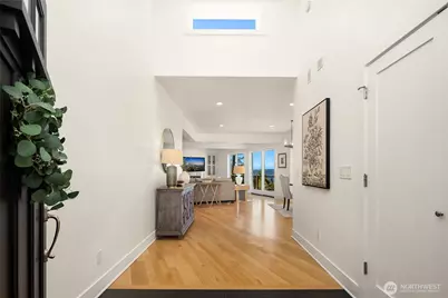8430 SE 53rd Place, Mercer Island, WA 98040 - Photo 3
