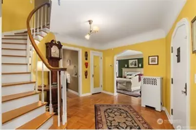3333 43rd Avenue NE, Seattle, WA 98105 - Photo 9