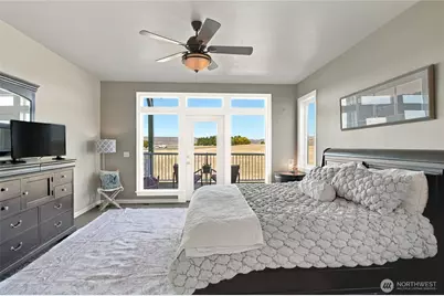 55776 Bay Area Drive NE, Electric City, WA 99123 - Photo 17