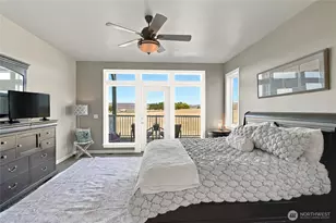 55776 Bay Area Dr NE, Electric City, WA 99123 - Photo 17