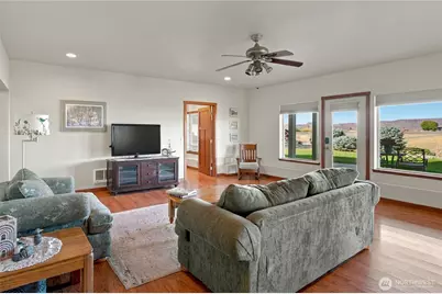 55776 Bay Area Drive NE, Electric City, WA 99123 - Photo 23