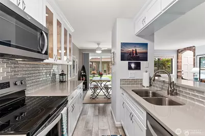 2826 Garden Court #B, Steilacoom, WA 98388 - Photo 17