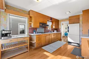 7850 Renton Ave S, Seattle, WA 98118 - Photo 9