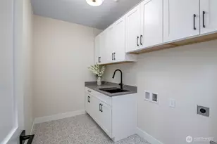 12648 NE 80th St, Kirkland, WA 98033 - Photo 23