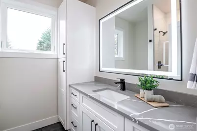 12648 NE 80th Street, Kirkland, WA 98033 - Photo 25