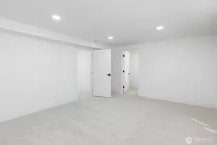 7743 Seward Park Ave S, Seattle, WA 98118 - Photo 19