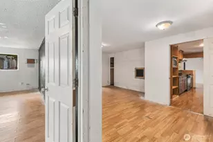 12900 76th Ave S, Seattle, WA 98178 - Photo 21