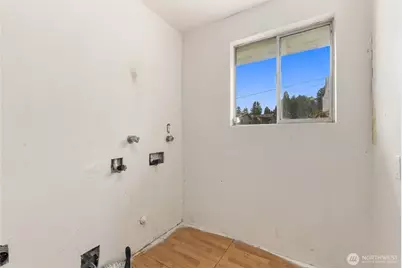 12900 76th Avenue S, Seattle, WA 98178 - Photo 17