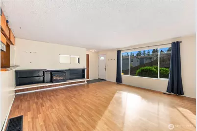 12900 76th Avenue S, Seattle, WA 98178 - Photo 5