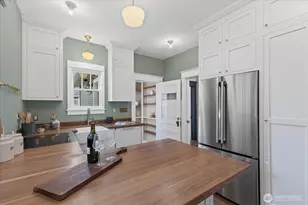 734 N 75th St, Seattle, WA 98103 - Photo 15