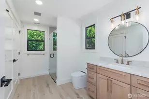 7745 Seward Park Ave S, Seattle, WA 98118 - Photo 5