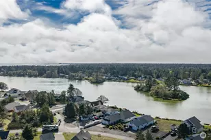 597 Blue Wing Loop SE, Ocean Shores, WA 98569 - Photo 5
