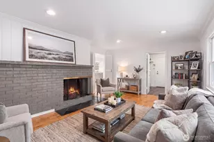 10241 NE 20th Pl, Bellevue, WA 98004 - Photo 11
