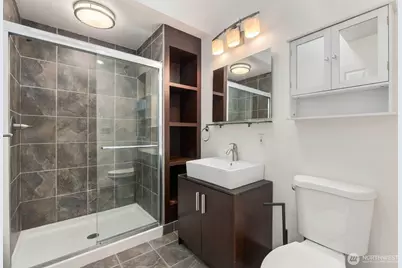 10241 NE 20th Place, Bellevue, WA 98004 - Photo 9