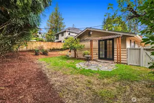 10241 NE 20th Pl, Bellevue, WA 98004 - Photo 21