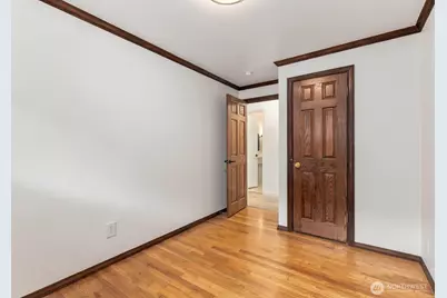 10241 NE 20th Place, Bellevue, WA 98004 - Photo 13