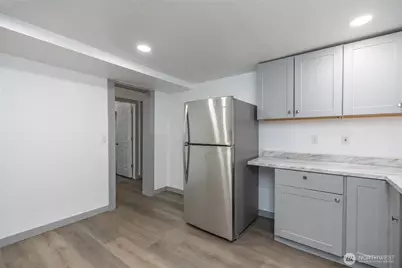 10214 4th Avenue SW #B, Seattle, WA 98146 - Photo 7