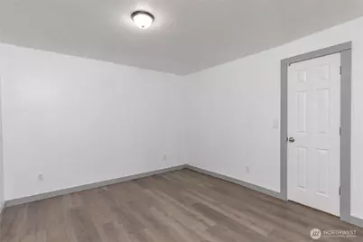 10214 4th Avenue SW #B, Seattle, WA 98146 - Photo 15