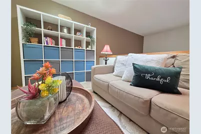 18866 108th Lane SE, Renton, WA 98055 - Photo 15