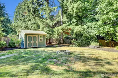 20915 W Richmond Road, Bothell, WA 98021 - Photo 39
