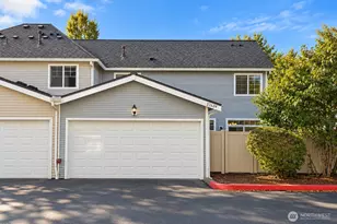 22634 NE 4th Pl, Sammamish, WA 98074 - Photo 23