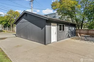 3205 S 7th St, Tacoma, WA 98405 - Photo 25