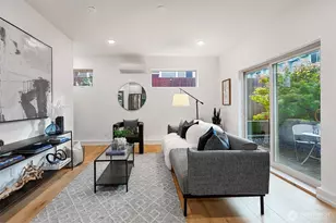 2639 41st Ave SW, Seattle, WA 98116 - Photo 3