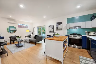 2639 41st Avenue SW #B, Seattle, WA 98116 - Photo 9