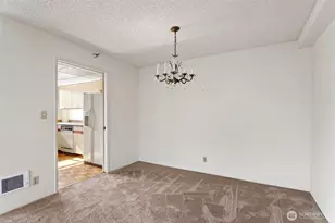 1120 Spring St, Seattle, WA 98122 - Photo 5