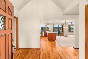 812 San Francisco Ave NE, Olympia, WA 98506 - Photo 5