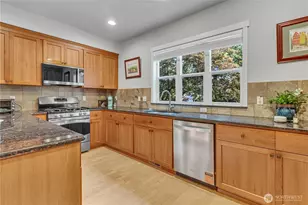35316 SE Ridge St, Snoqualmie, WA 98065 - Photo 9