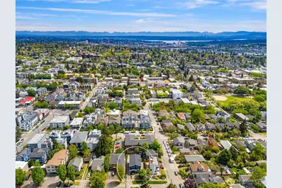 4206 Dayton Avenue N, Seattle, WA 98103 - Photo 29