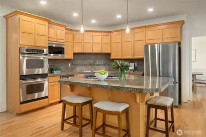 27022 SE 13th Street, Sammamish, WA 98075 - Photo 11