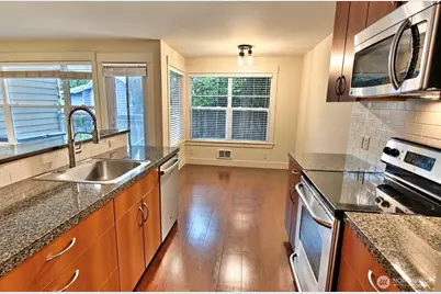23015 Edmonds Way #A212, Edmonds, WA 98020 - Photo 5