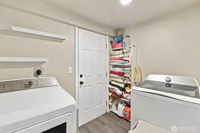 303 G Street SE, Auburn, WA 98002 - Photo 11