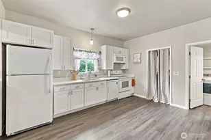 303 G St SE, Auburn, WA 98002 - Photo 5
